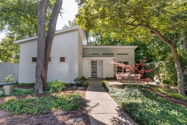 8820 Eustis Avenue, Dallas, TX 75218