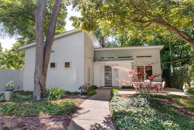8820 Eustis Avenue, Dallas, TX 75218