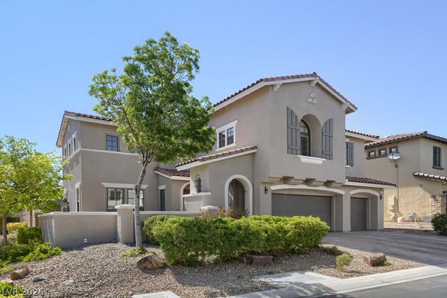 607 Highland Bluff Way, Las Vegas, NV 89138