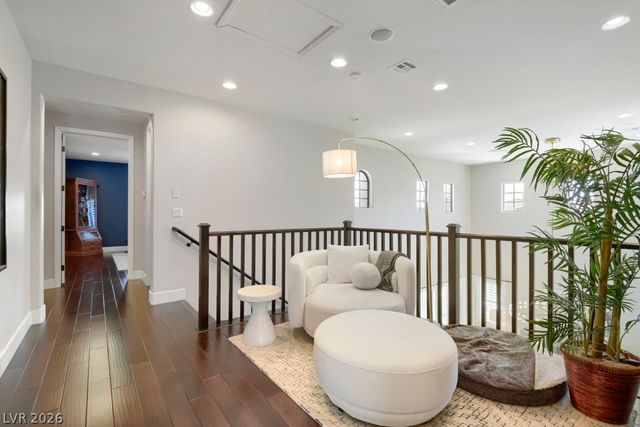 607 Highland Bluff Way, Las Vegas, NV 89138