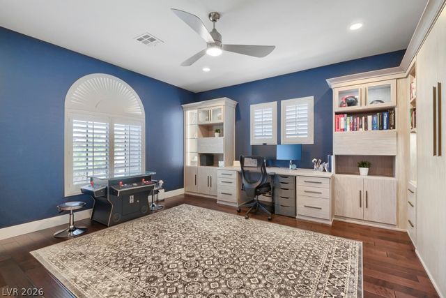 607 Highland Bluff Way, Las Vegas, NV 89138
