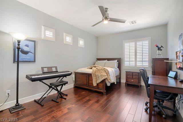 607 Highland Bluff Way, Las Vegas, NV 89138