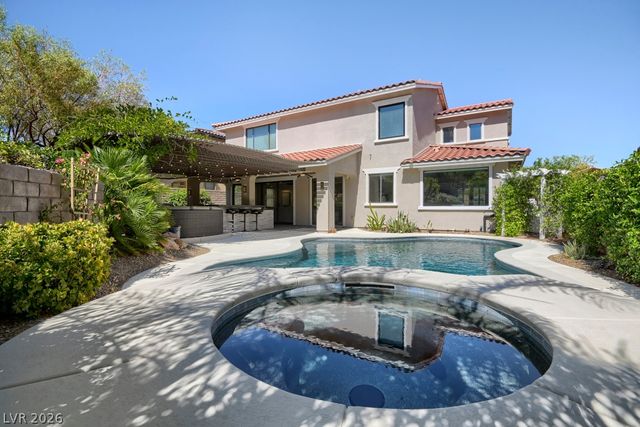 607 Highland Bluff Way, Las Vegas, NV 89138