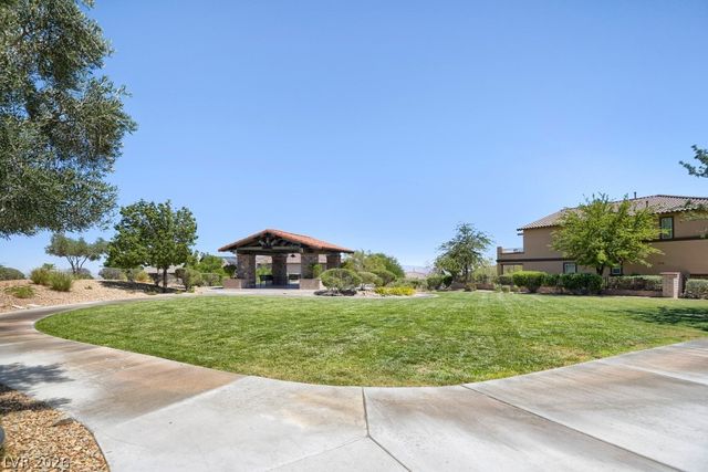607 Highland Bluff Way, Las Vegas, NV 89138