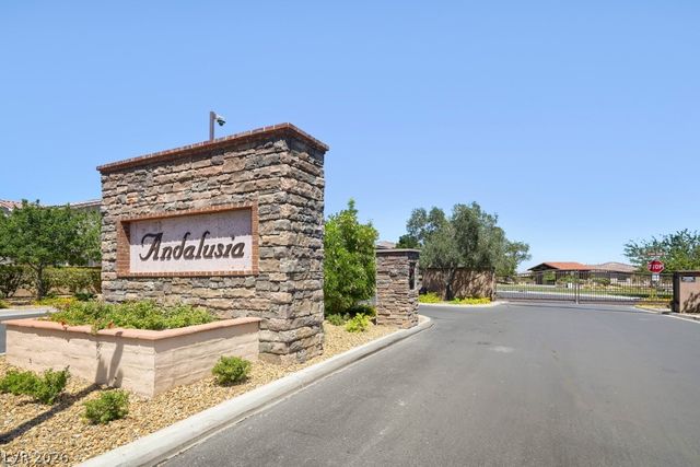 607 Highland Bluff Way, Las Vegas, NV 89138