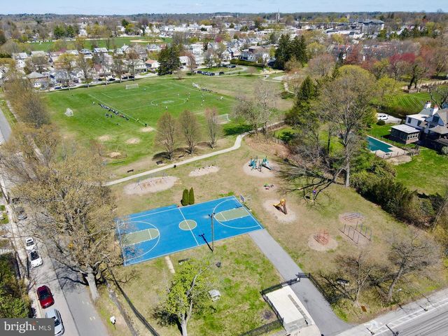 718 PRESTON AVE, Bryn Mawr, PA 19010