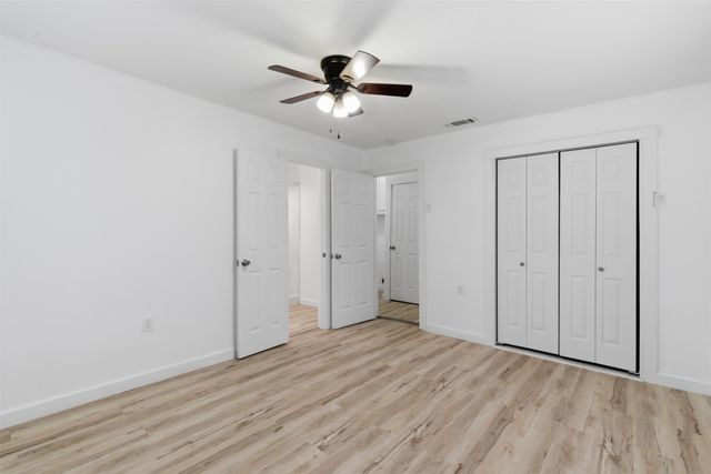 1046 W Collins Street, Denison, TX 75020