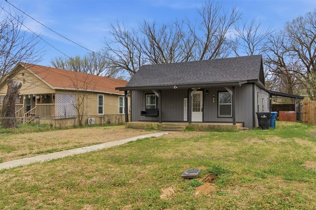 1046 W Collins Street, Denison, TX 75020