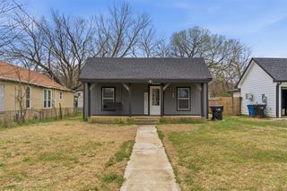 1046 W Collins Street, Denison, TX 75020