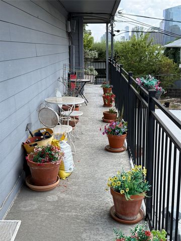 1111 W 10th ST 203, Austin, TX 78703