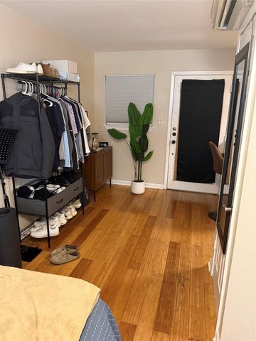 1111 W 10th ST 203, Austin, TX 78703