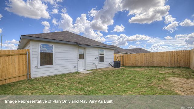 2305 RED BIRD TRACE, Lockhart, TX 78644