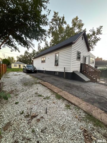2423 W GARDEN Street, Peoria, IL 61605