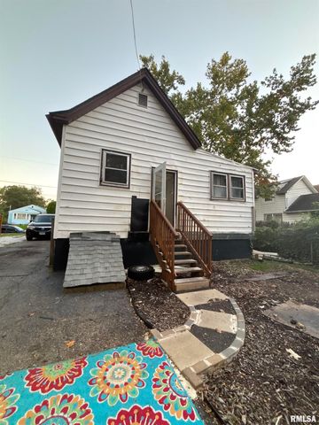 2423 W GARDEN Street, Peoria, IL 61605