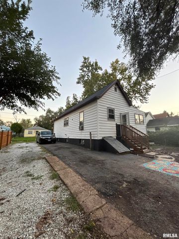2423 W GARDEN Street, Peoria, IL 61605