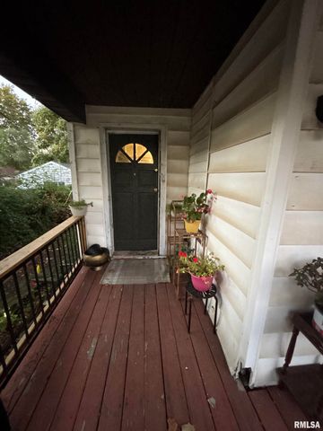 2423 W GARDEN Street, Peoria, IL 61605