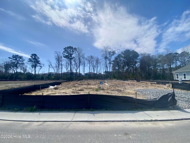 3308 Island Lakes Drive, Southport, NC 28461