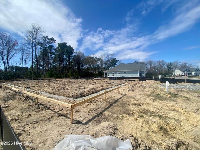 3308 Island Lakes Drive, Southport, NC 28461