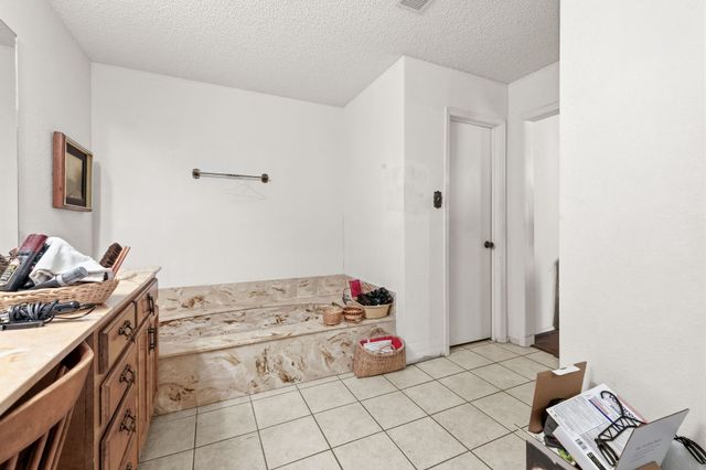 37 Pinehurst Street, Abilene, TX 79606