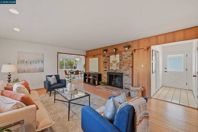 433 Le Jean Way, Walnut Creek, CA 94597