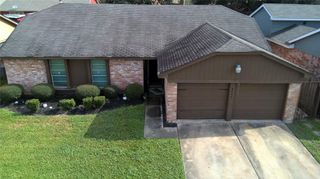 8422 Bird Run Drive, Houston, TX 77489