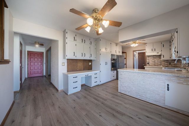 1902 Marksdale Ave, Goddard, KS 67052