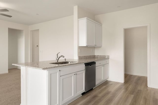 6331 Katrina Dr, Marysville, CA 95901