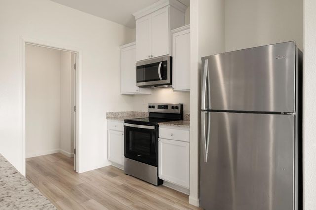 6331 Katrina Dr, Marysville, CA 95901