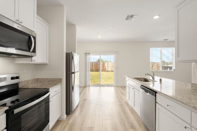 6331 Katrina Dr, Marysville, CA 95901