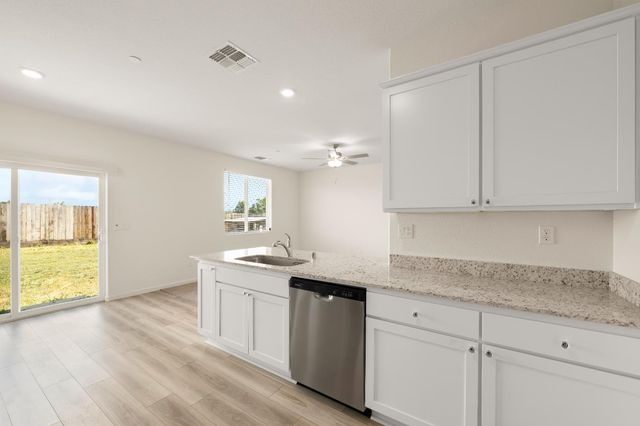 6331 Katrina Dr, Marysville, CA 95901