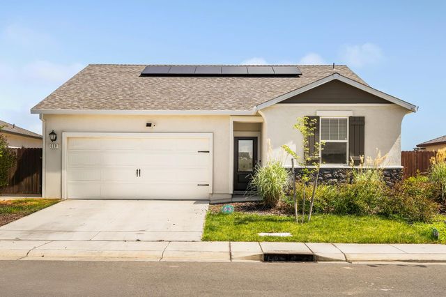 6331 Katrina Dr, Marysville, CA 95901