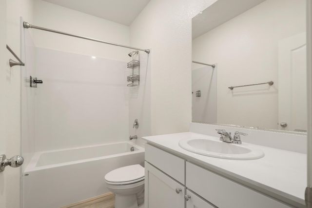 6331 Katrina Dr, Marysville, CA 95901