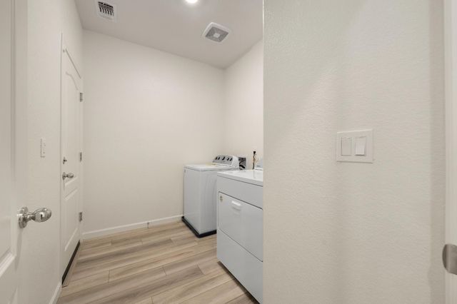 6331 Katrina Dr, Marysville, CA 95901