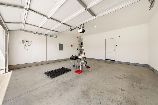 6331 Katrina Dr, Marysville, CA 95901