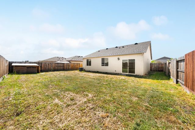 6331 Katrina Dr, Marysville, CA 95901