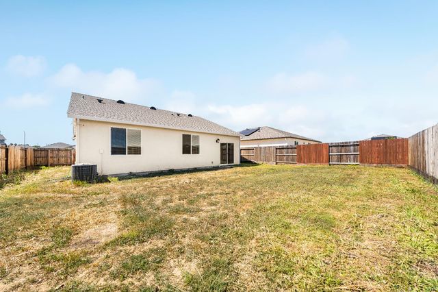 6331 Katrina Dr, Marysville, CA 95901