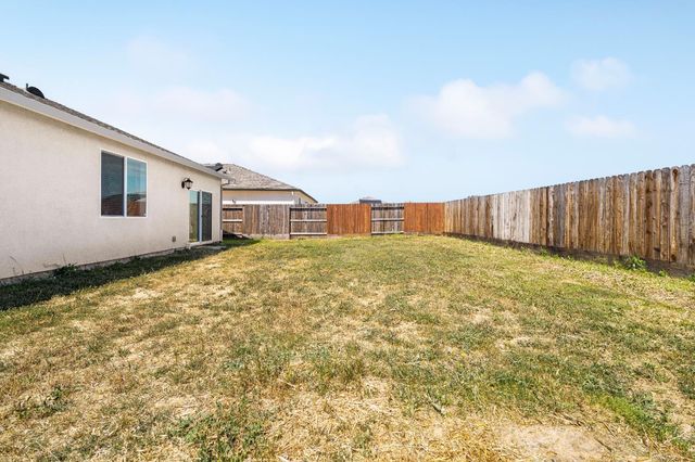 6331 Katrina Dr, Marysville, CA 95901