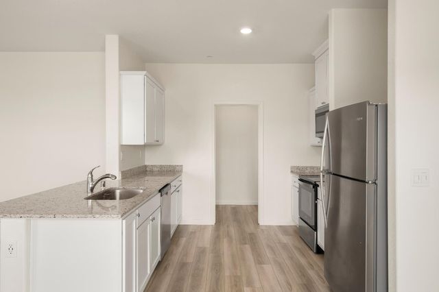 6331 Katrina Dr, Marysville, CA 95901