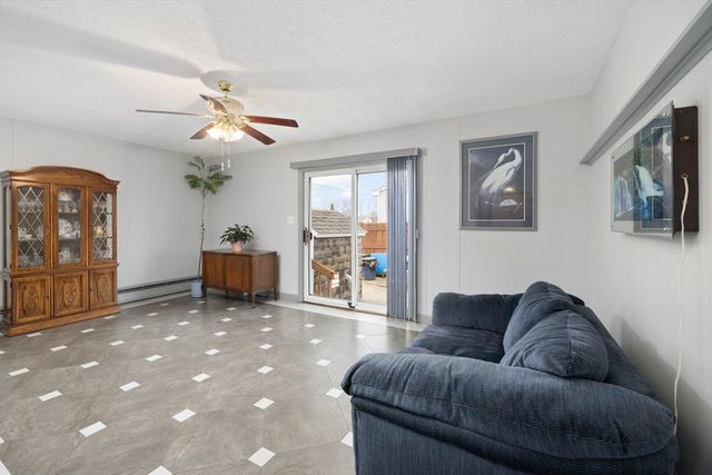 20 Cleveland St, West Warwick, RI 02893