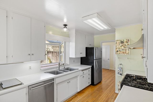 330 Homestead Avenue, Salinas, CA 93901