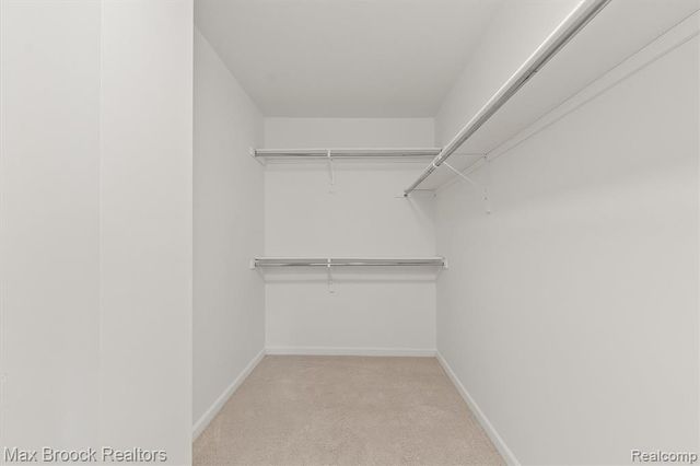 24530 Pineview Street, Oak Park, MI 48237