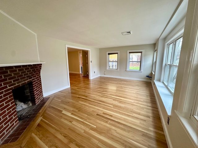 370 South Main Street, Andover, MA 01810