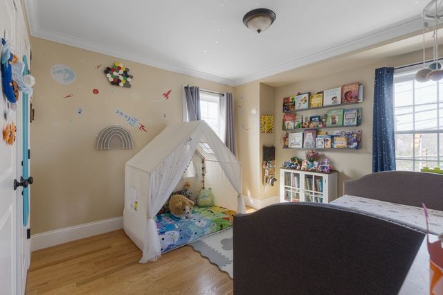 42 Lexington St 3, Waltham, MA 02452