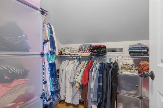 42 Lexington St 3, Waltham, MA 02452