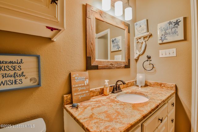 7910 County Rd 7700, Wolfforth, TX 79382