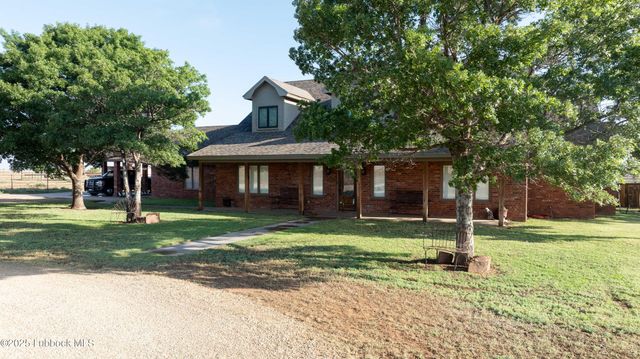 7910 County Rd 7700, Wolfforth, TX 79382