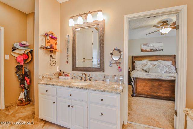 7910 County Rd 7700, Wolfforth, TX 79382