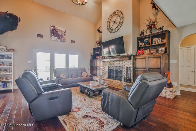 7910 County Rd 7700, Wolfforth, TX 79382