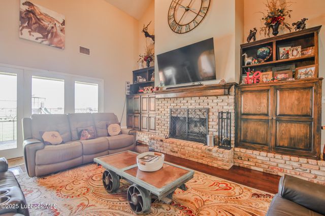 7910 County Rd 7700, Wolfforth, TX 79382