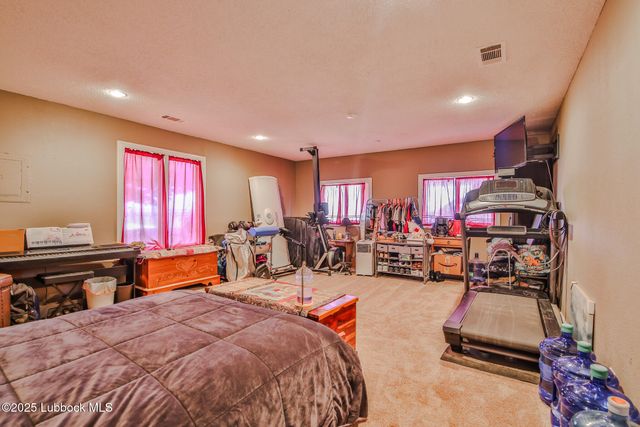 7910 County Rd 7700, Wolfforth, TX 79382